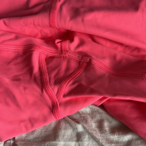 Lululemon On Pace Crop Glossy Hot Pink 6 - Picture 6 of 7